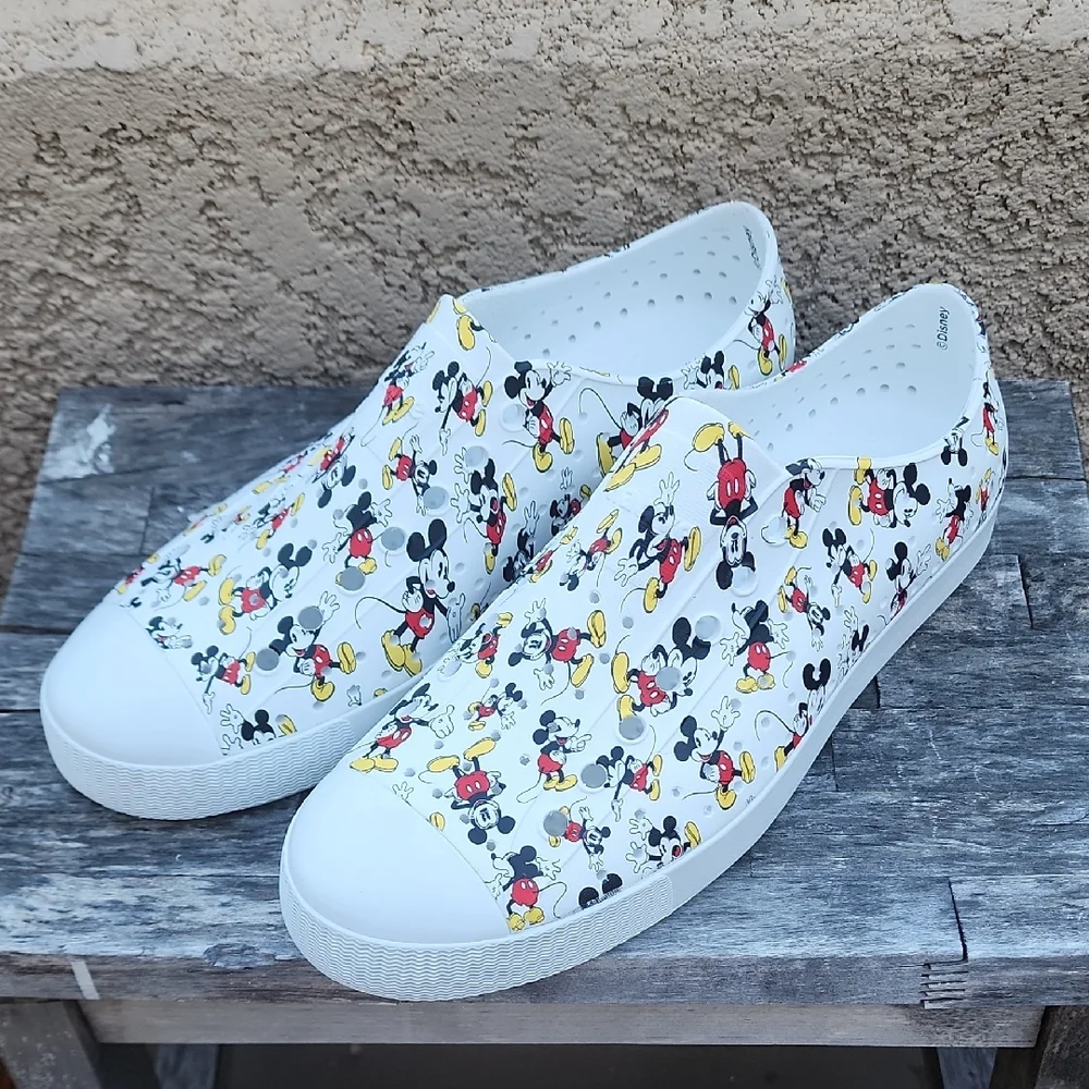 Disney Mickey Mouse Slip On Sneakers by Native Size 9